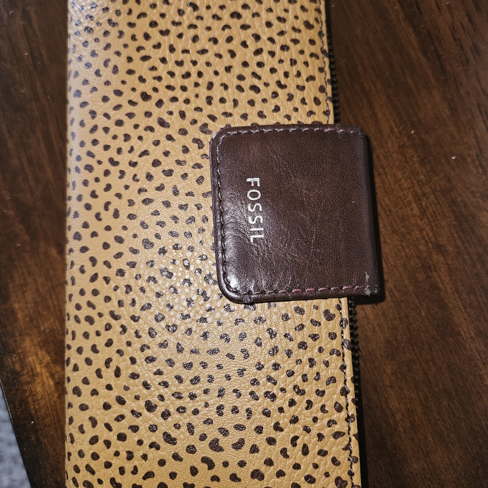 Fossil Tan & Brown Leather Wallet